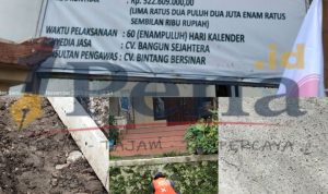 Retakan pada proyek peningkatan Jalan Kartini Ambarawa yang diduga tidak melalui proses pemadatan lantai dasar